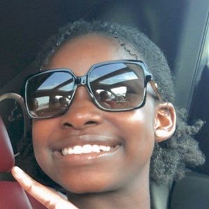 Meet your Posher, Ajanique